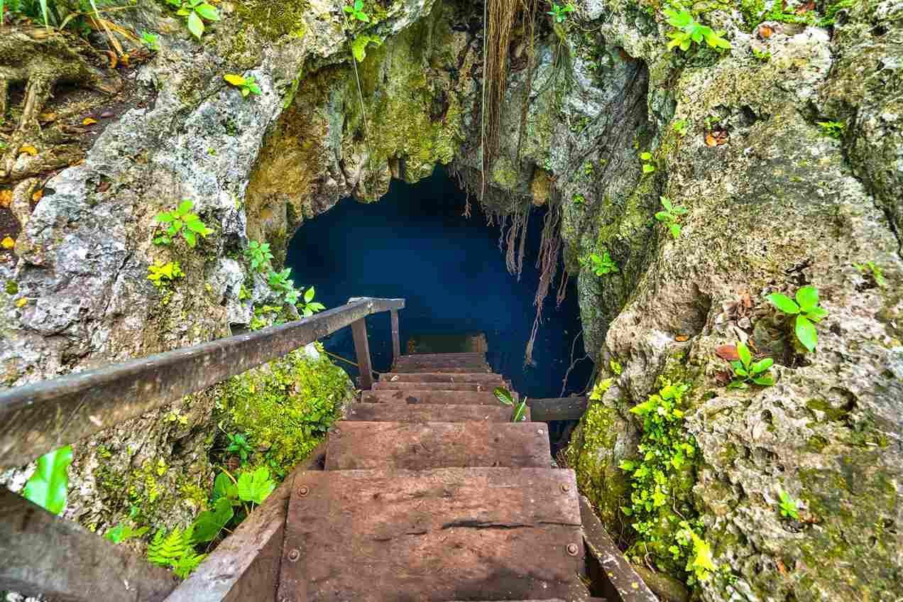 Cenote en la Ruta de los Cenotes de Puerto Morelos